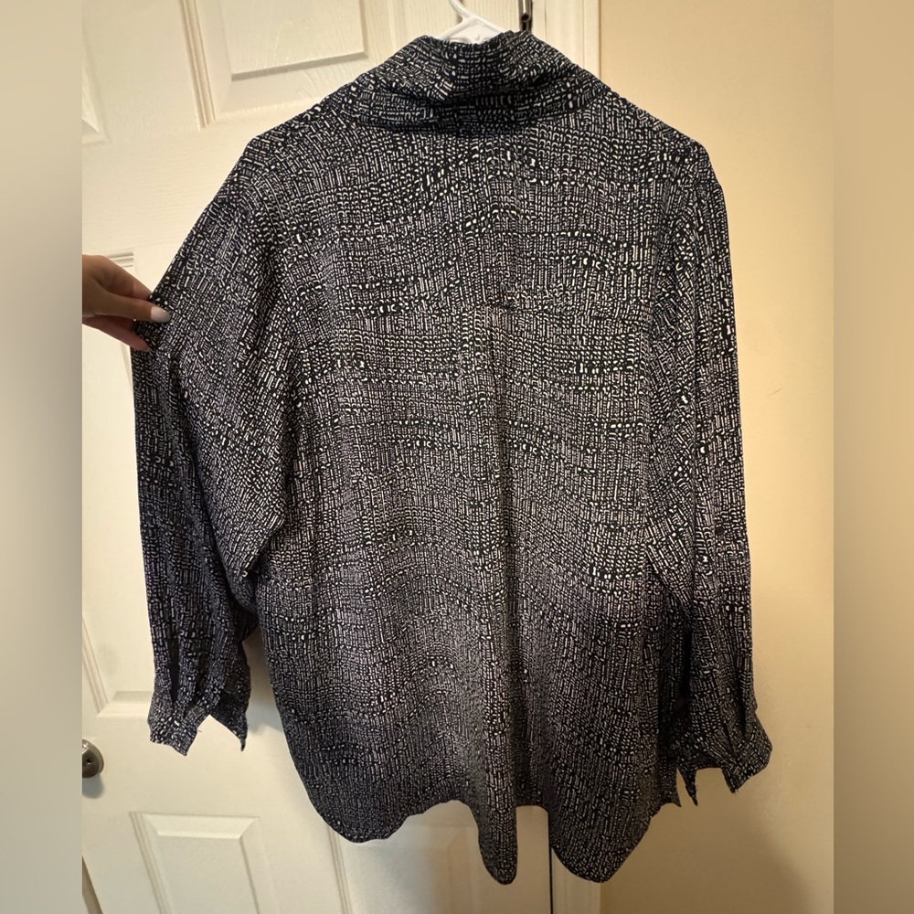 Premise Black and White Blouse - Picture 3 of 4